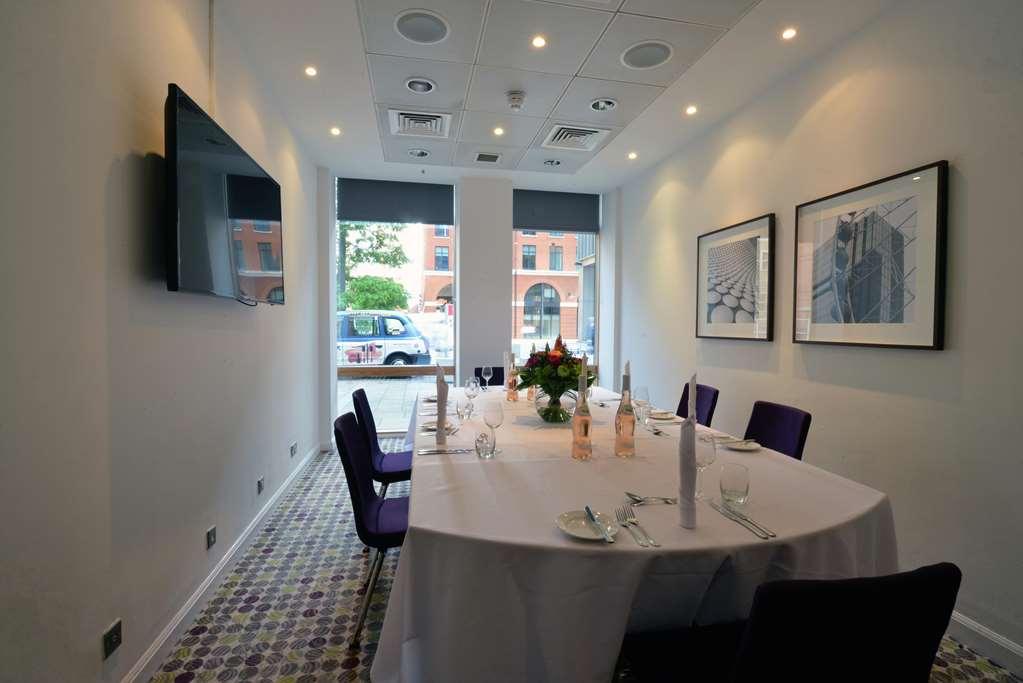 Hilton Garden Inn Birmingham Brindley Place Restoran fotoğraf
