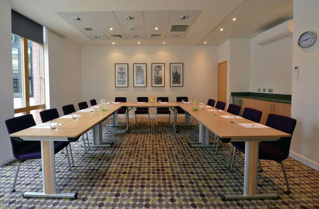 Hilton Garden Inn Birmingham Brindley Place Konforlar fotoğraf